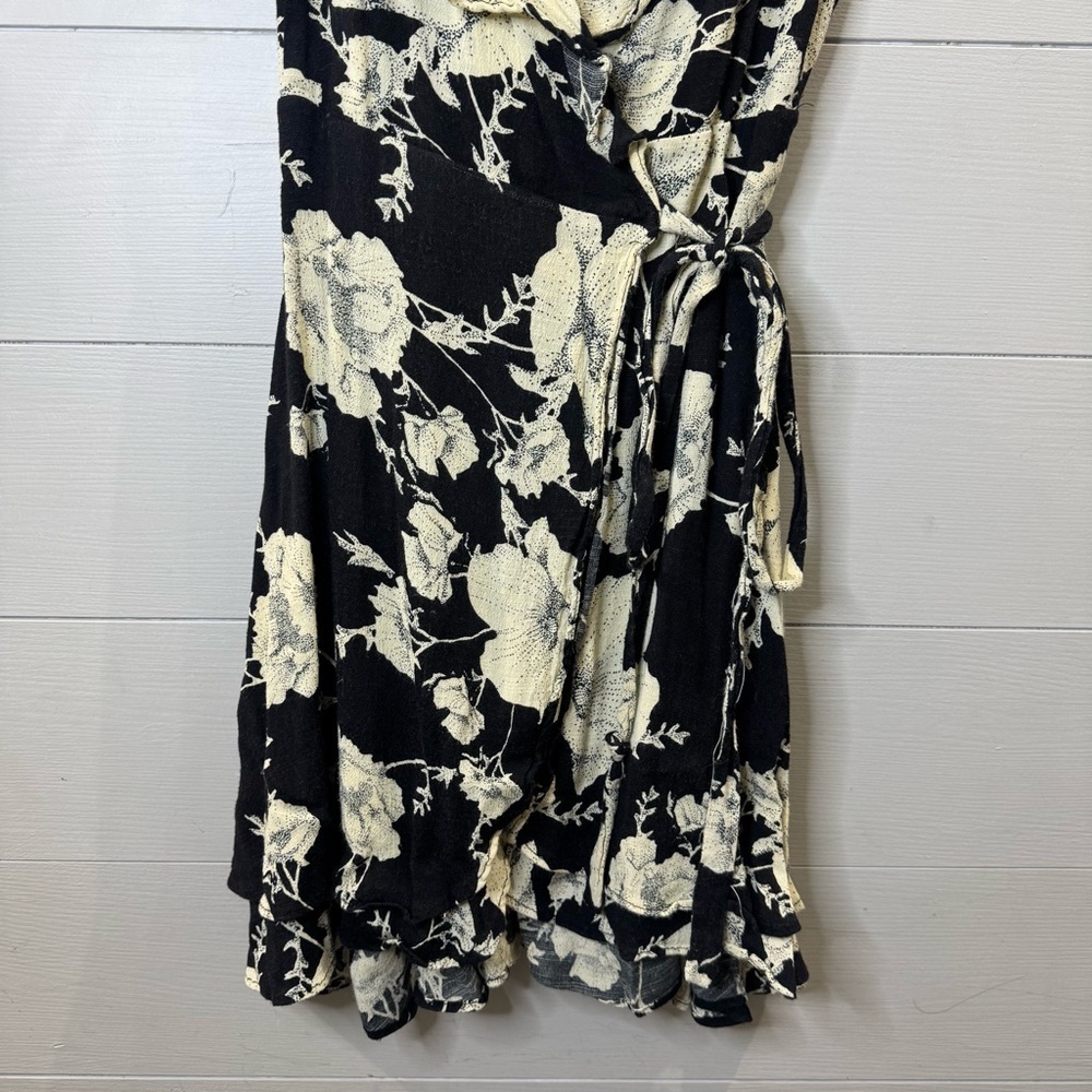 Free People | French Quarter Floral Printed Flutter Sleeve Wrap Mini Dress Small - Picture 3 of 10